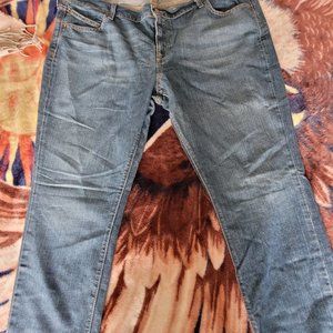 WOW! LOOK AT THESE DEALS! OLD NAVY DIVA JEANS!